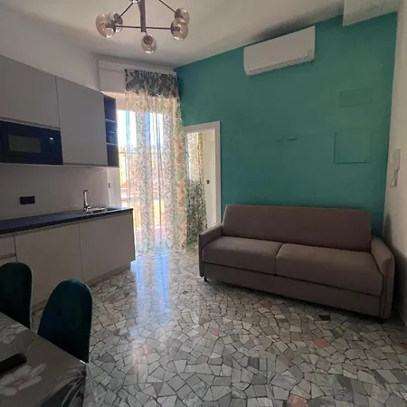 Nuovo Ed Elegante In Zona Bocconi Apartamento