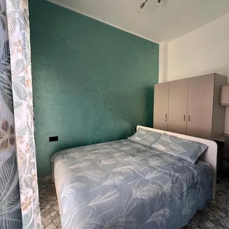 Nuovo Ed Elegante In Zona Bocconi Apartamento Milão