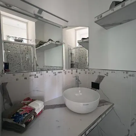 Apartamento Nuovo Ed Elegante In Zona Bocconi